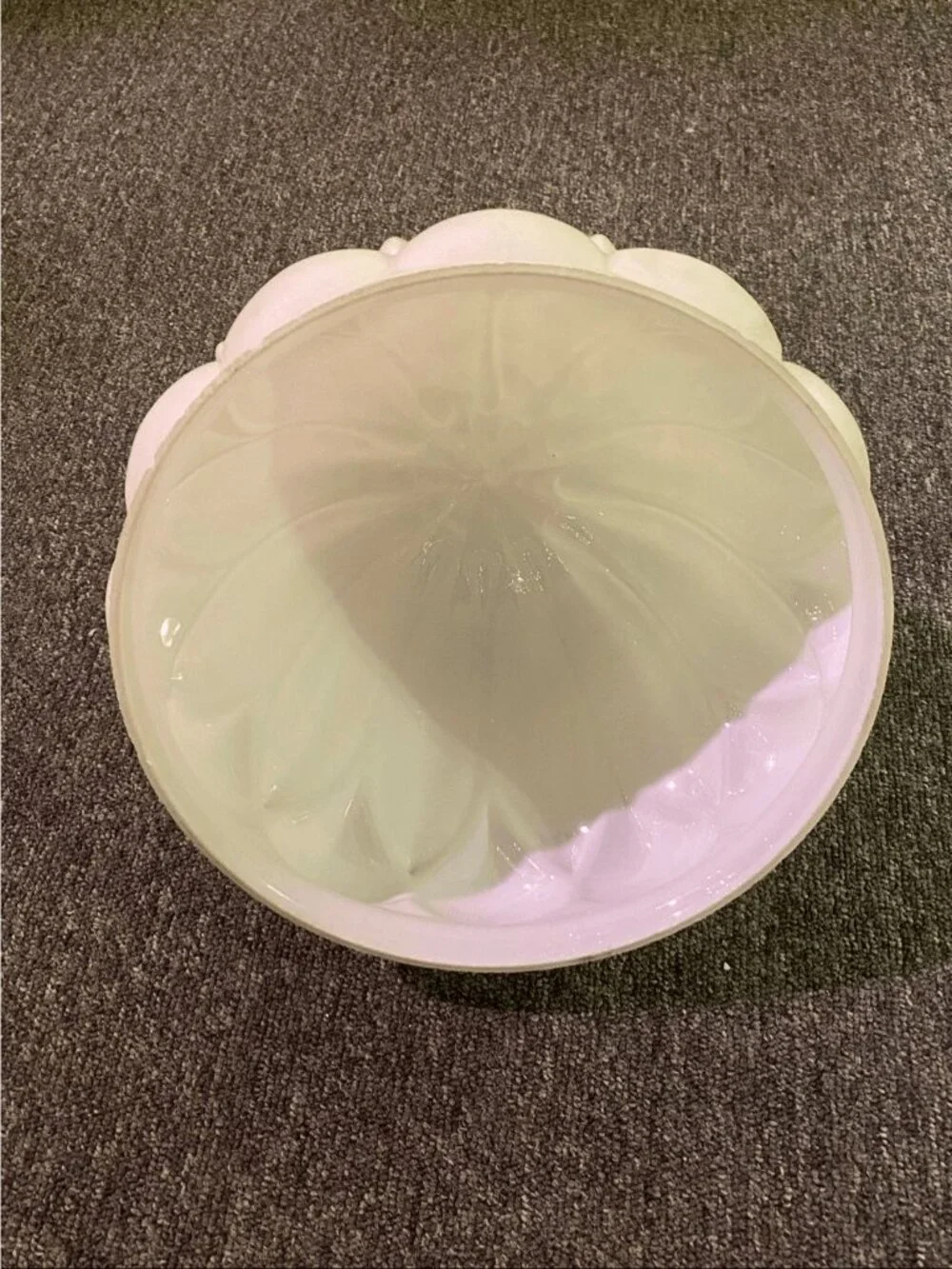 Antique Art Deco Style Artichoke Pattern Frosted Glass Shade